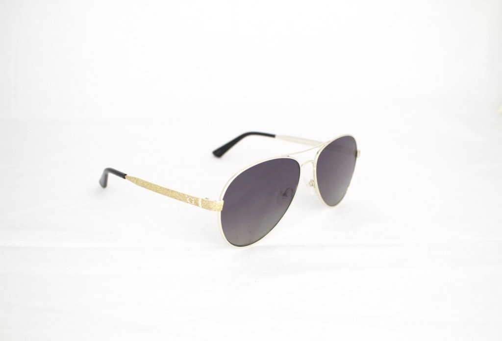 Guess 7501